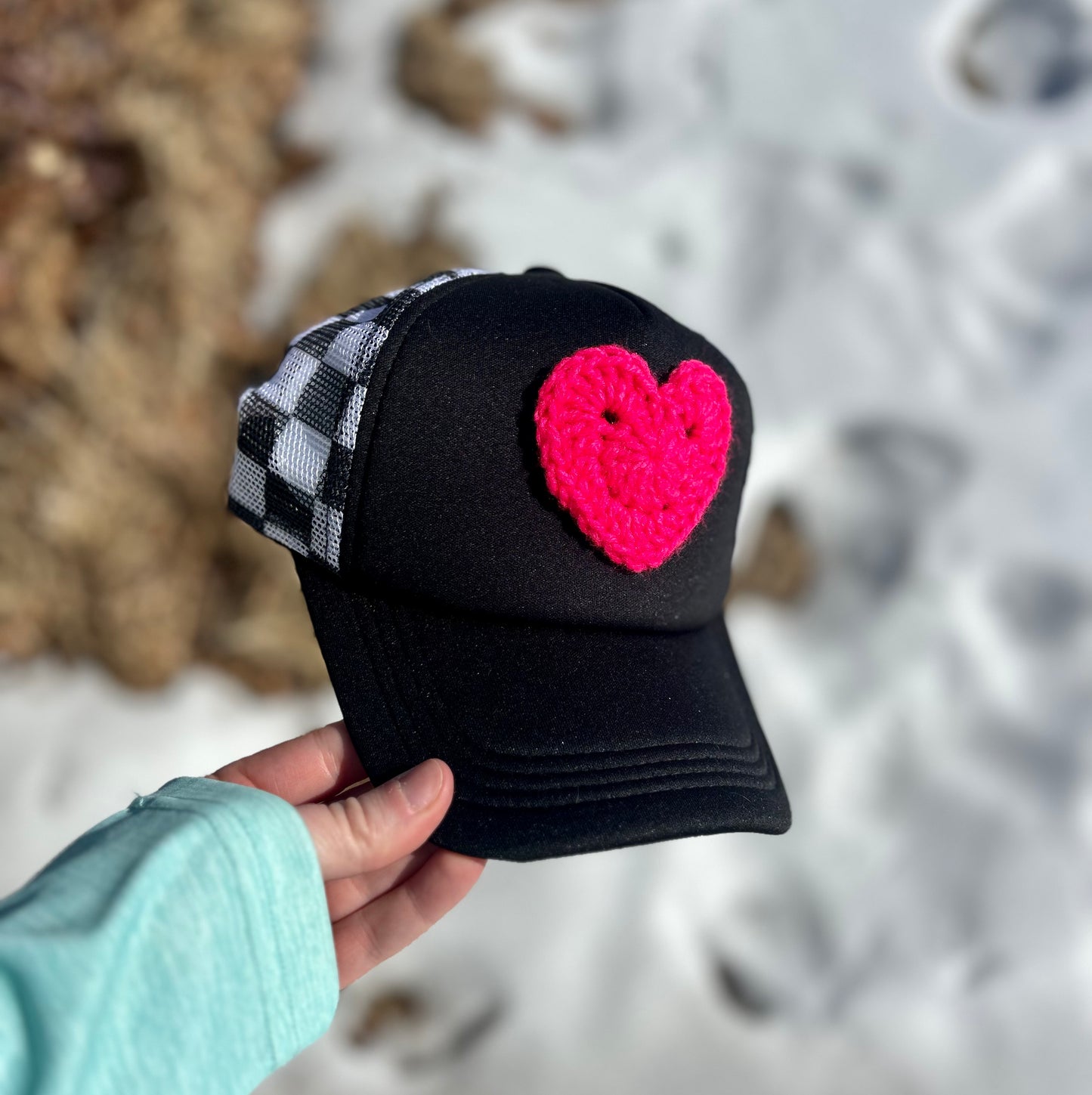 Adult Black/White Checkered Back Trucker Hat w/Hot Pink Heart