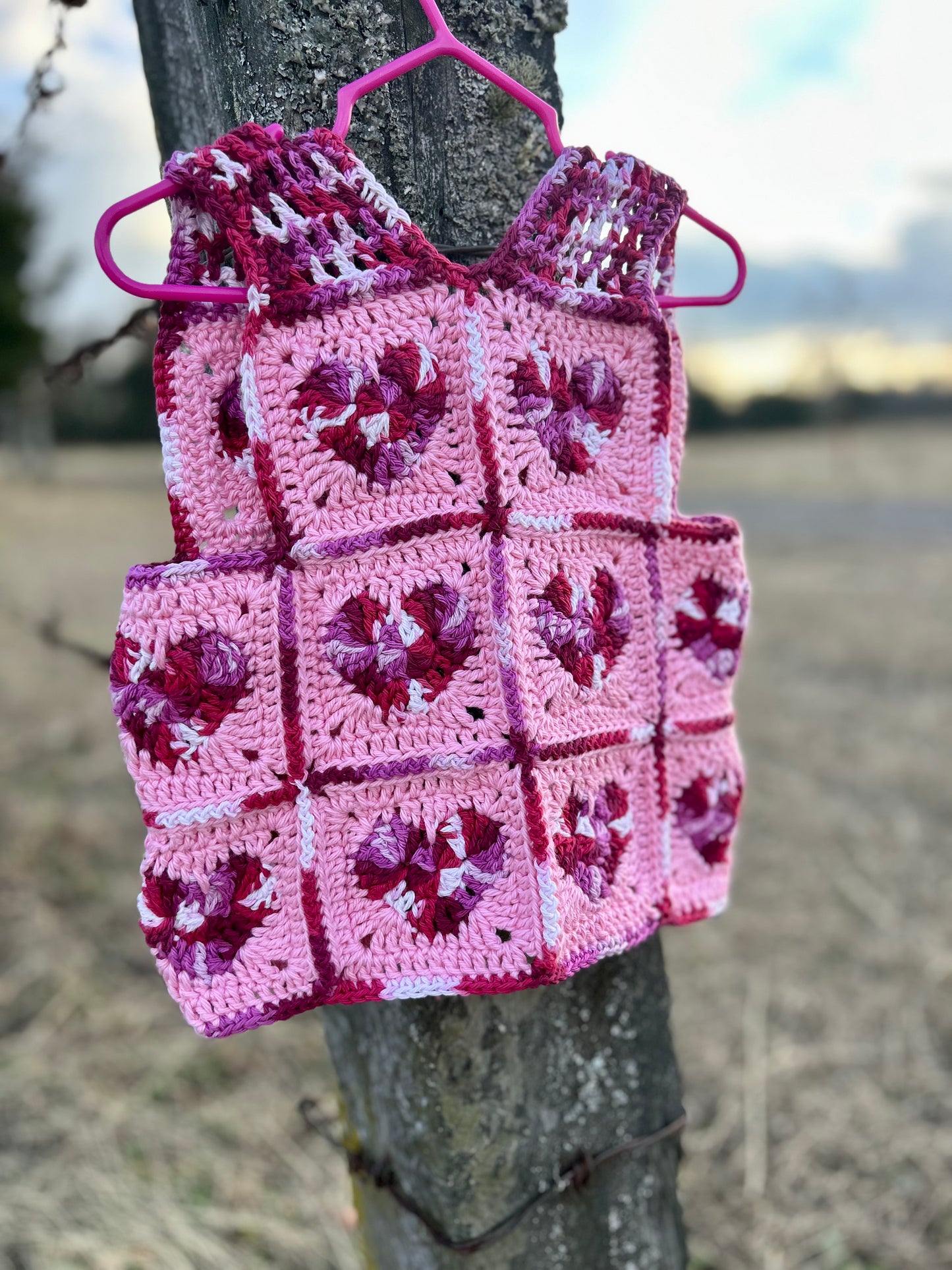 3/4Y Granny Heart Vest